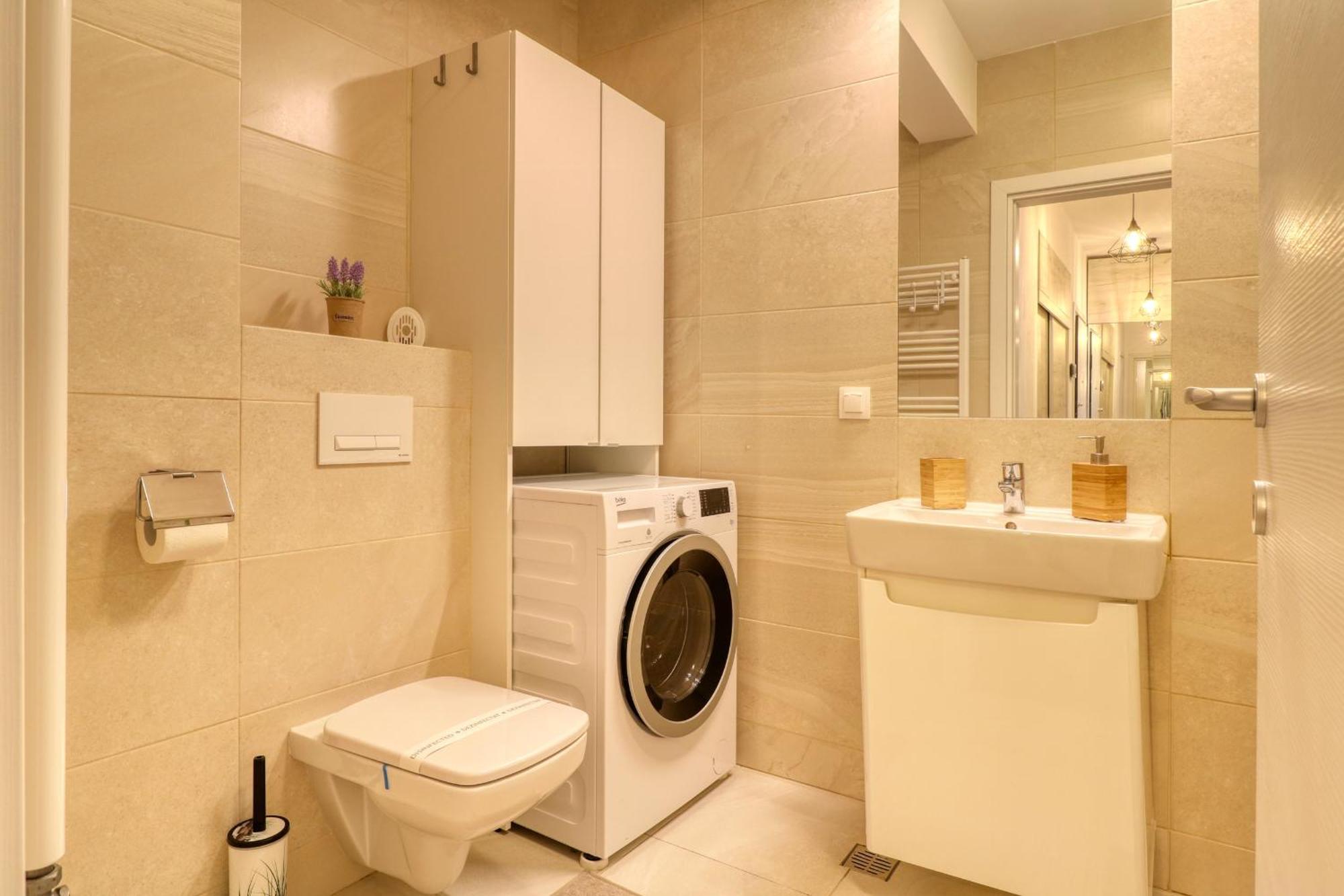 Inspiration Station - My Joyful, Cosy&Inviting Apt - Smart Thermostat - Private Parking - Ior Park - Long Term Price Cuts 布加勒斯特 外观 照片